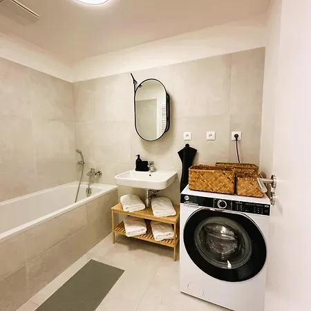 Apartamento Top-floor Panorama Sunset Piest'any